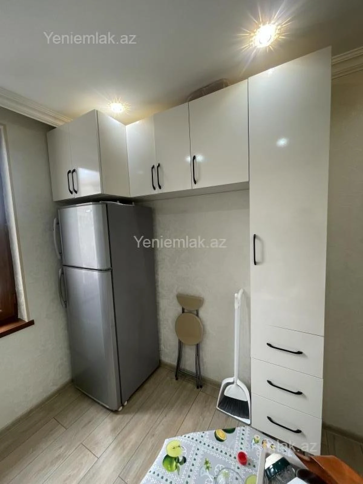 Satılır 2 otaqlı köhnə tikili 47 m²
