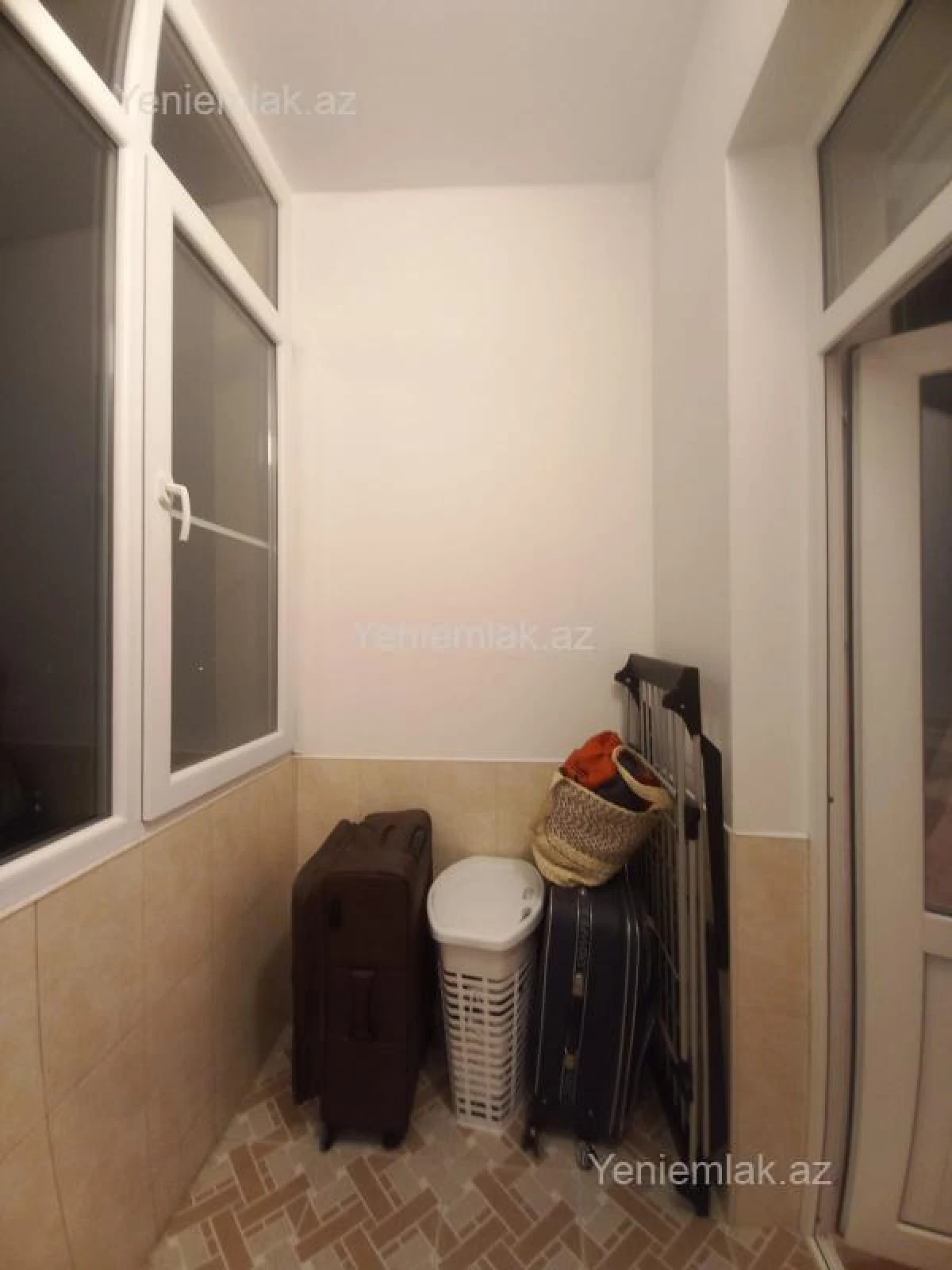 Satılır 3 otaqlı yeni tikili 128 m²