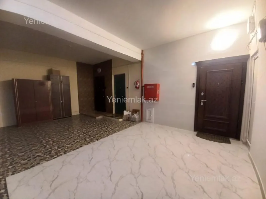 Satılır 3 otaqlı yeni tikili 128 m²