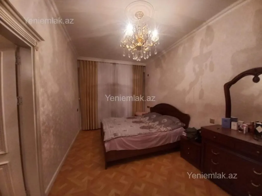 Satılır 3 otaqlı yeni tikili 128 m²