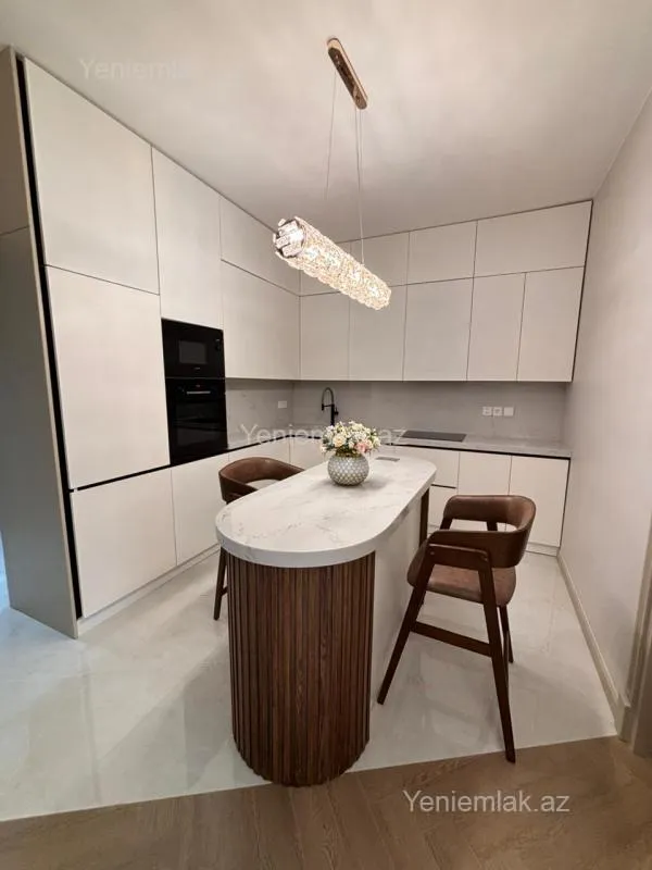 Satılır 2 otaqlı yeni tikili 68 m²