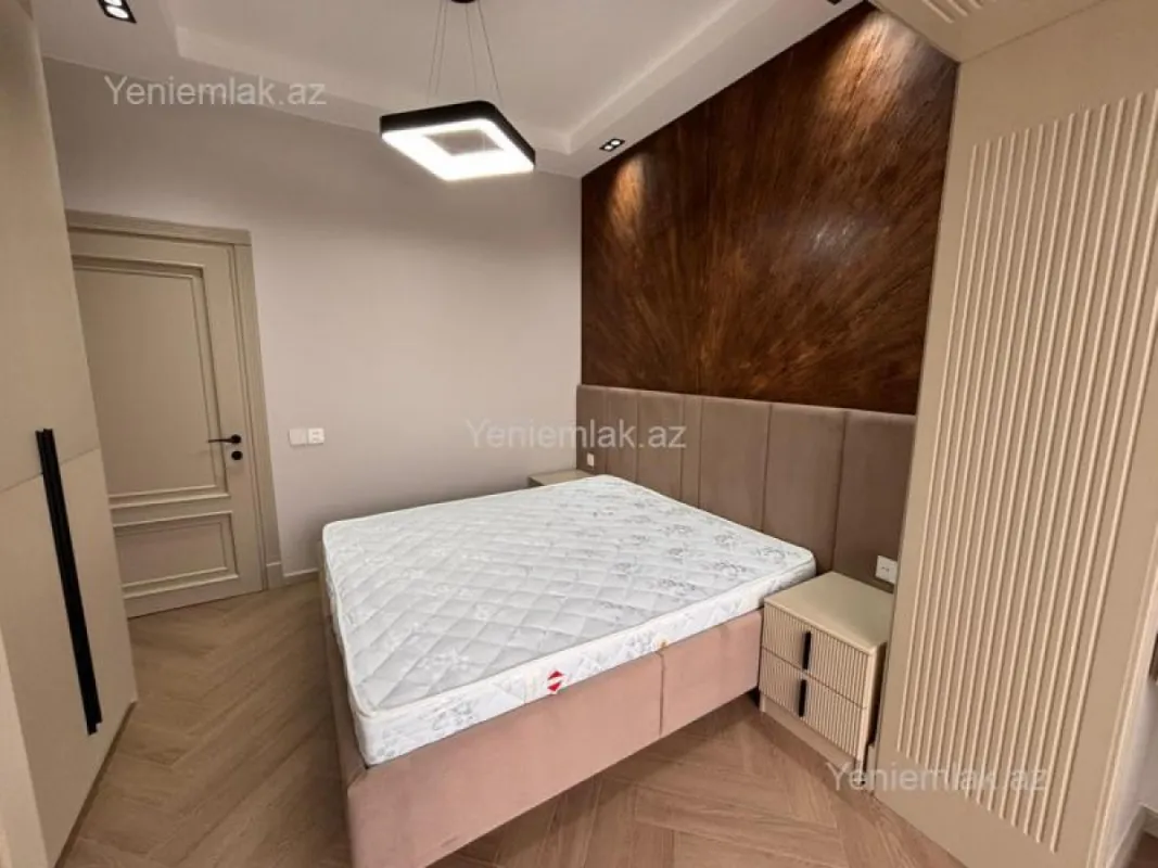 Satılır 2 otaqlı yeni tikili 68 m²