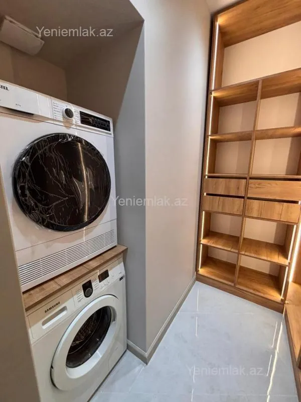 Satılır 2 otaqlı yeni tikili 68 m²