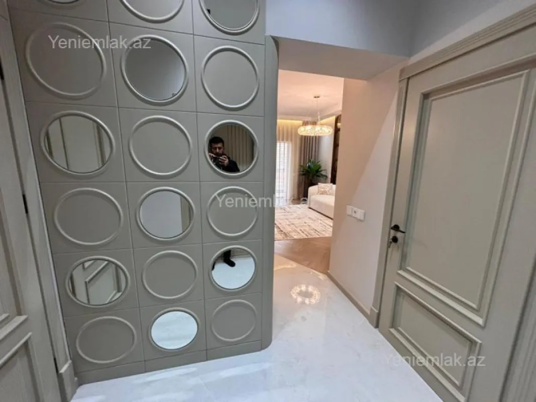 Satılır 2 otaqlı yeni tikili 68 m²