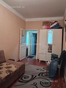 Satılır 3 otaqlı köhnə tikili 74 m²