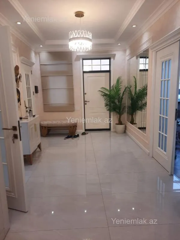 Satılır 3 otaqlı həyət evi 150 m²