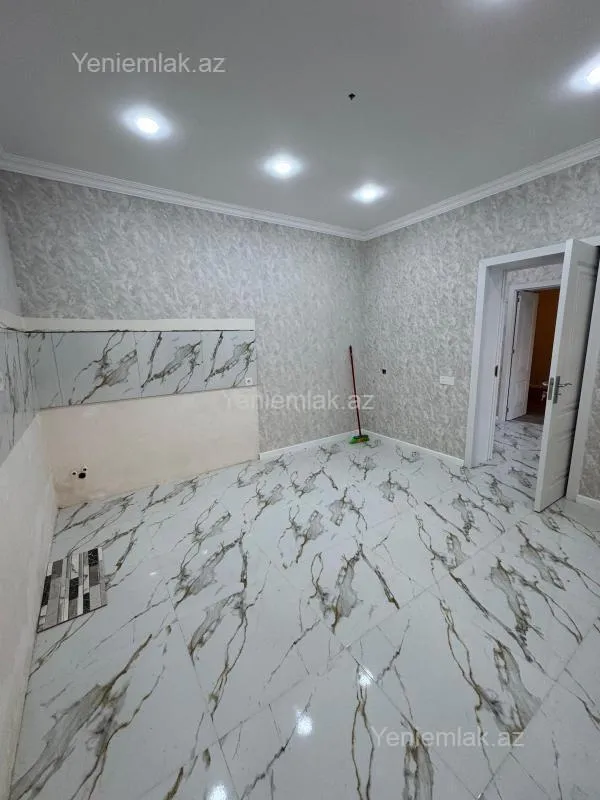 Satılır 6 otaqlı həyət evi 250 m²