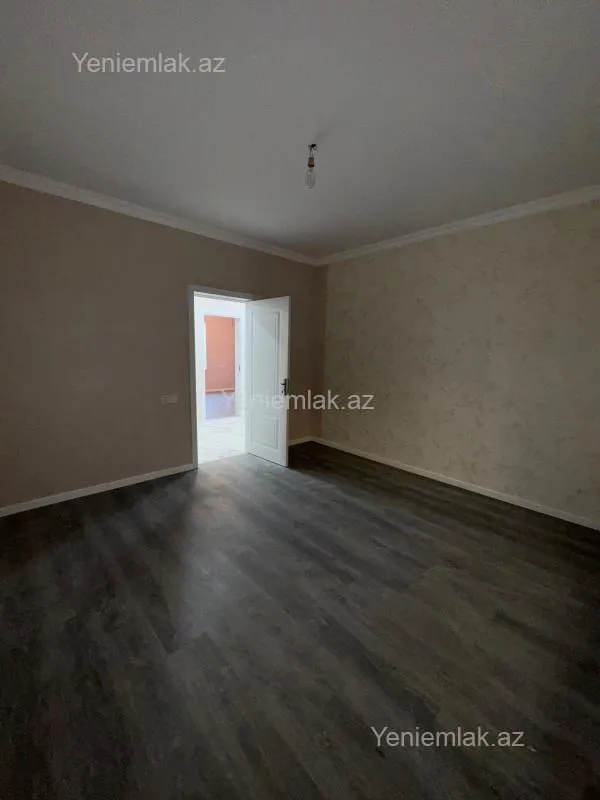 Satılır 6 otaqlı həyət evi 250 m²