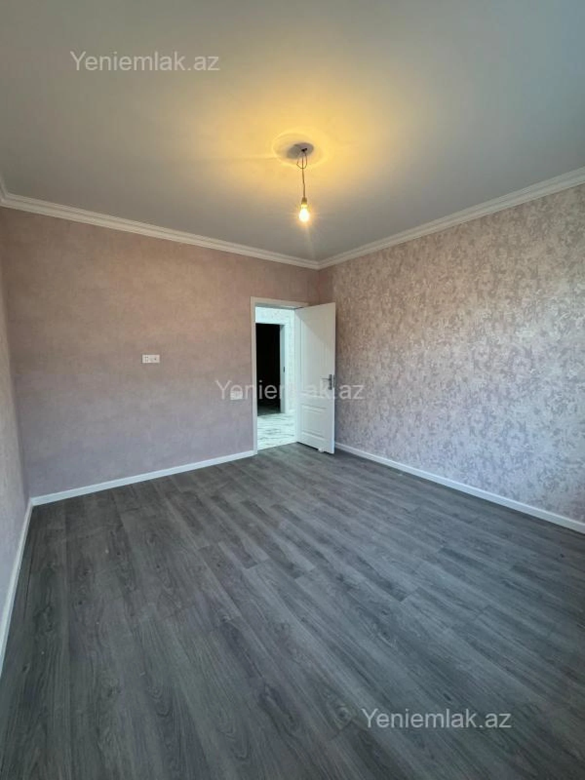 Satılır 6 otaqlı həyət evi 250 m²