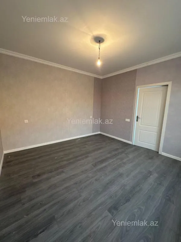 Satılır 6 otaqlı həyət evi 250 m²