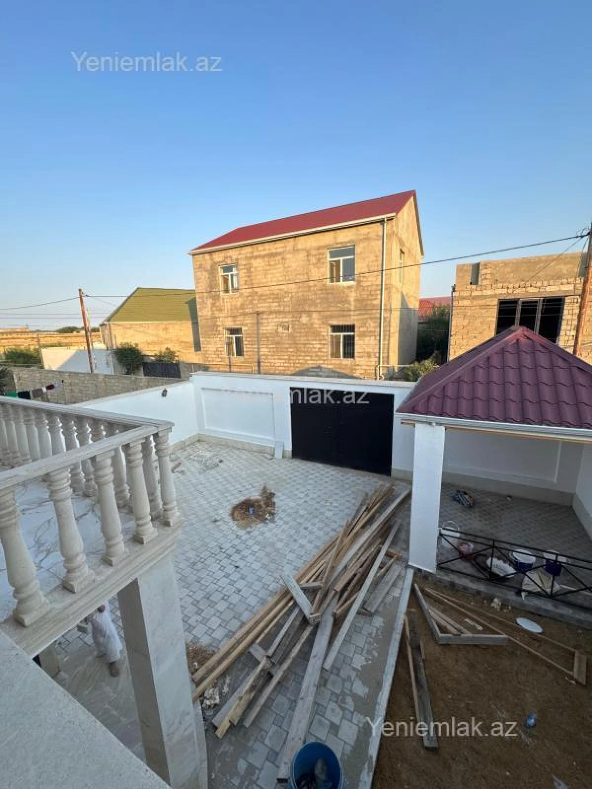 Satılır 6 otaqlı həyət evi 250 m²
