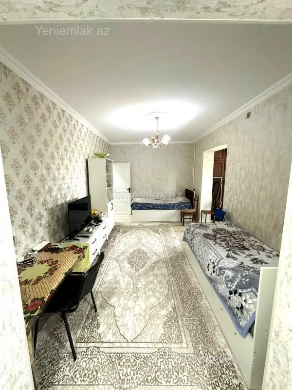 Kirayə verilir 2 otaqlı köhnə tikili 42 m²