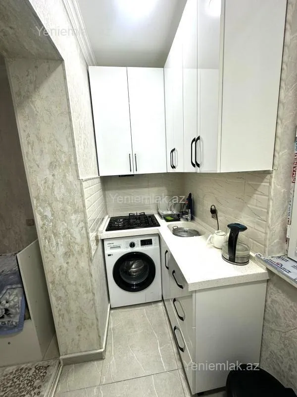 Kirayə verilir 2 otaqlı köhnə tikili 42 m²