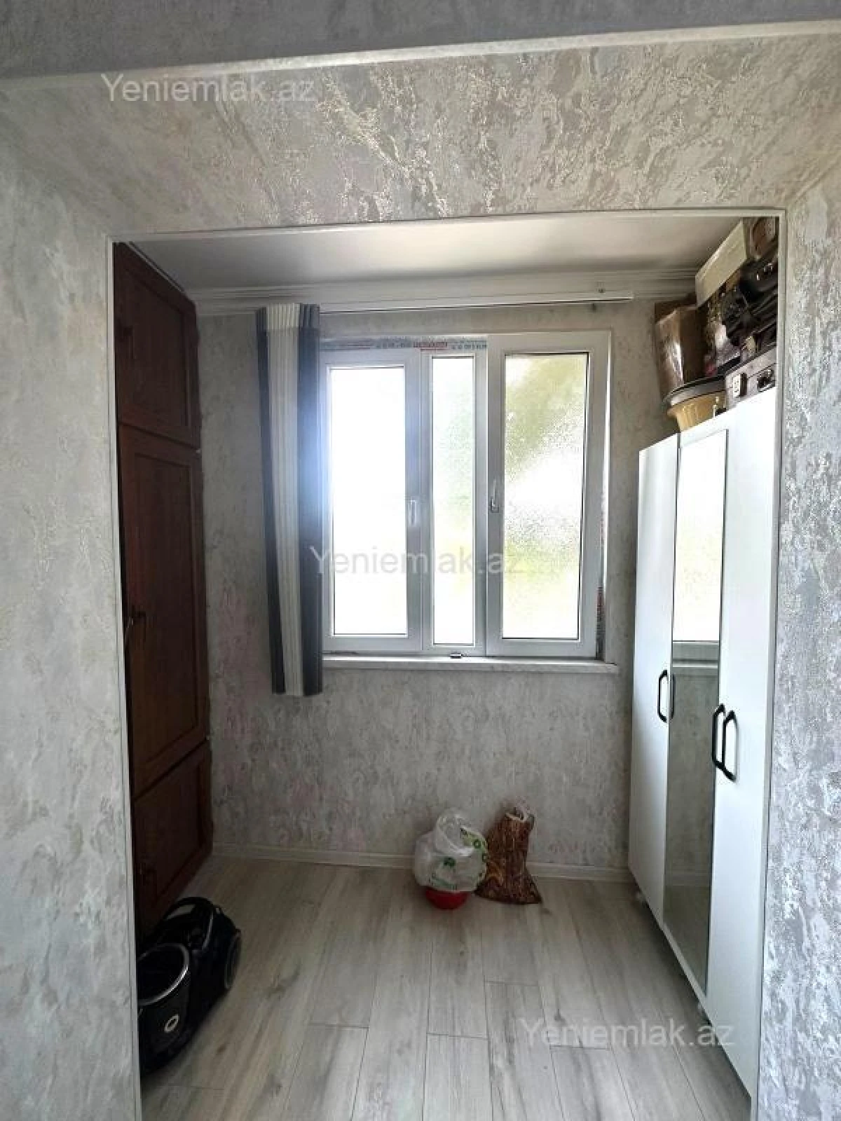 Kirayə verilir 2 otaqlı köhnə tikili 42 m²