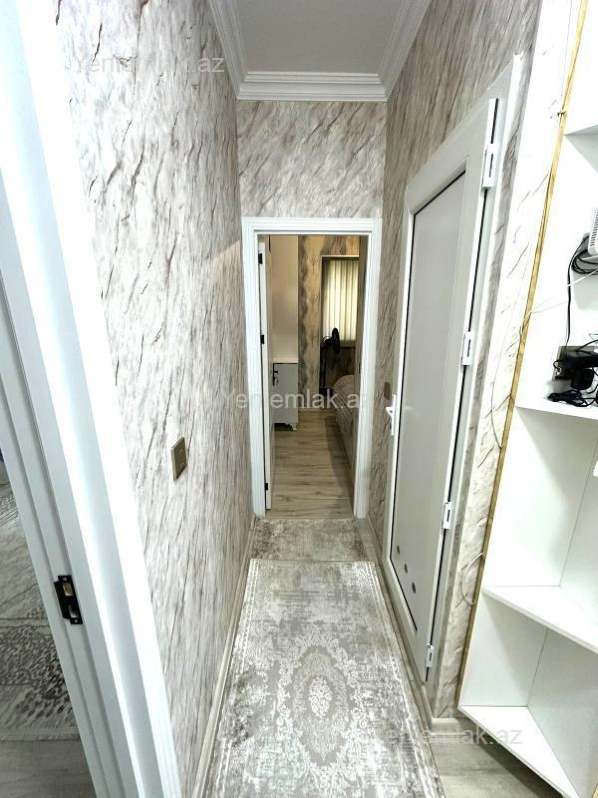Kirayə verilir 2 otaqlı köhnə tikili 42 m²