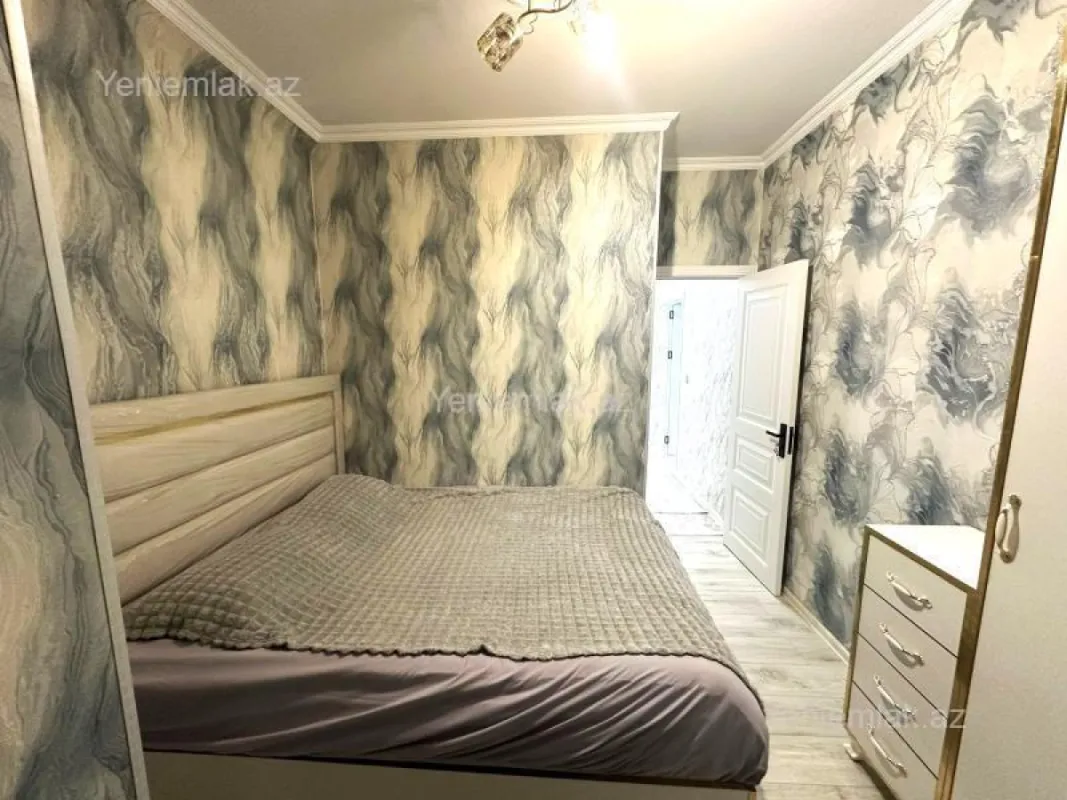 Kirayə verilir 2 otaqlı köhnə tikili 42 m²