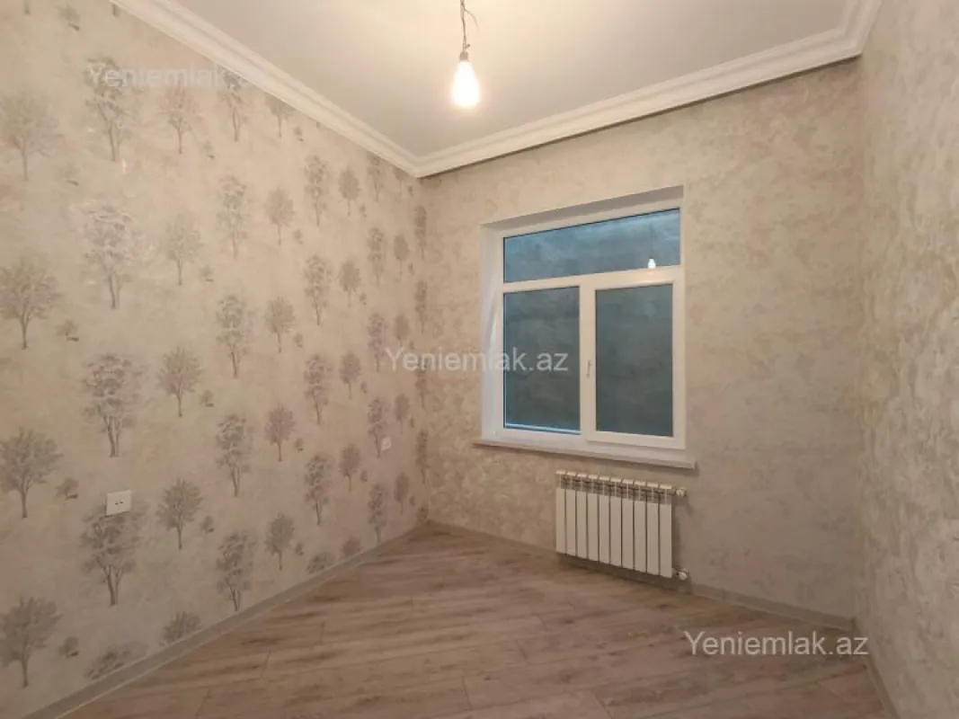 Satılır 8 otaqlı həyət evi 218 m²