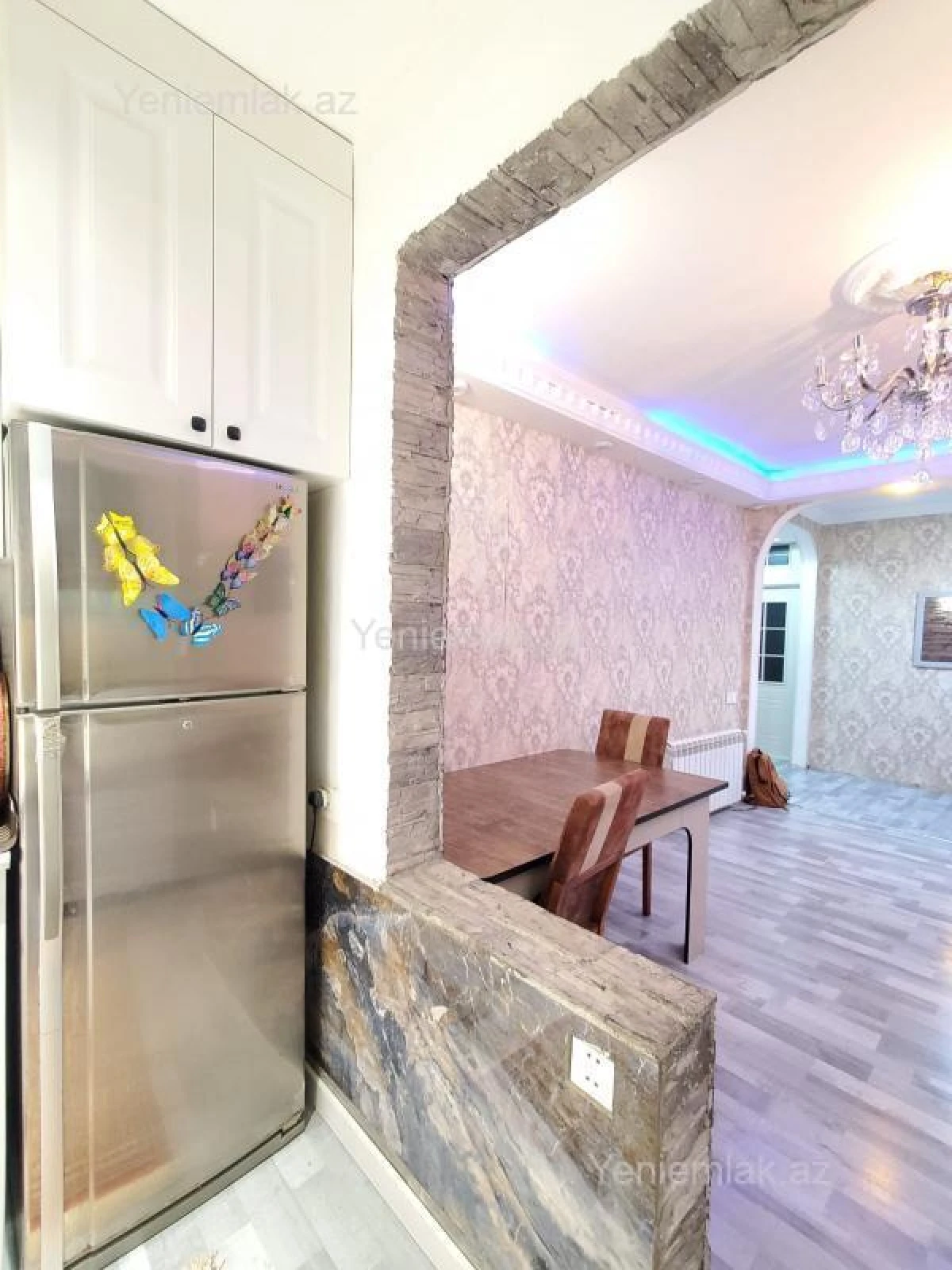 Satılır 3 otaqlı köhnə tikili 70 m²