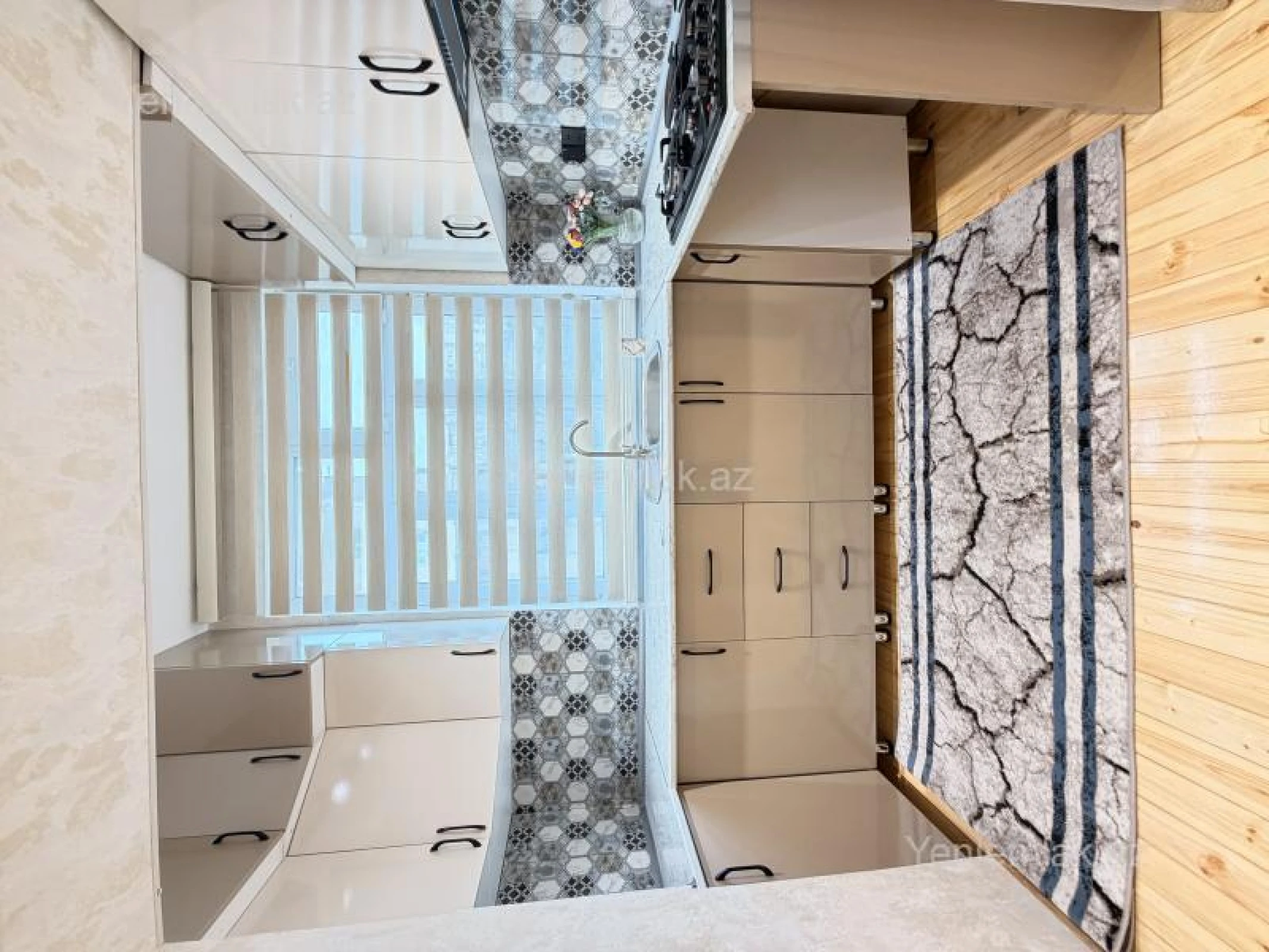 Satılır 1 otaqlı köhnə tikili 40 m²