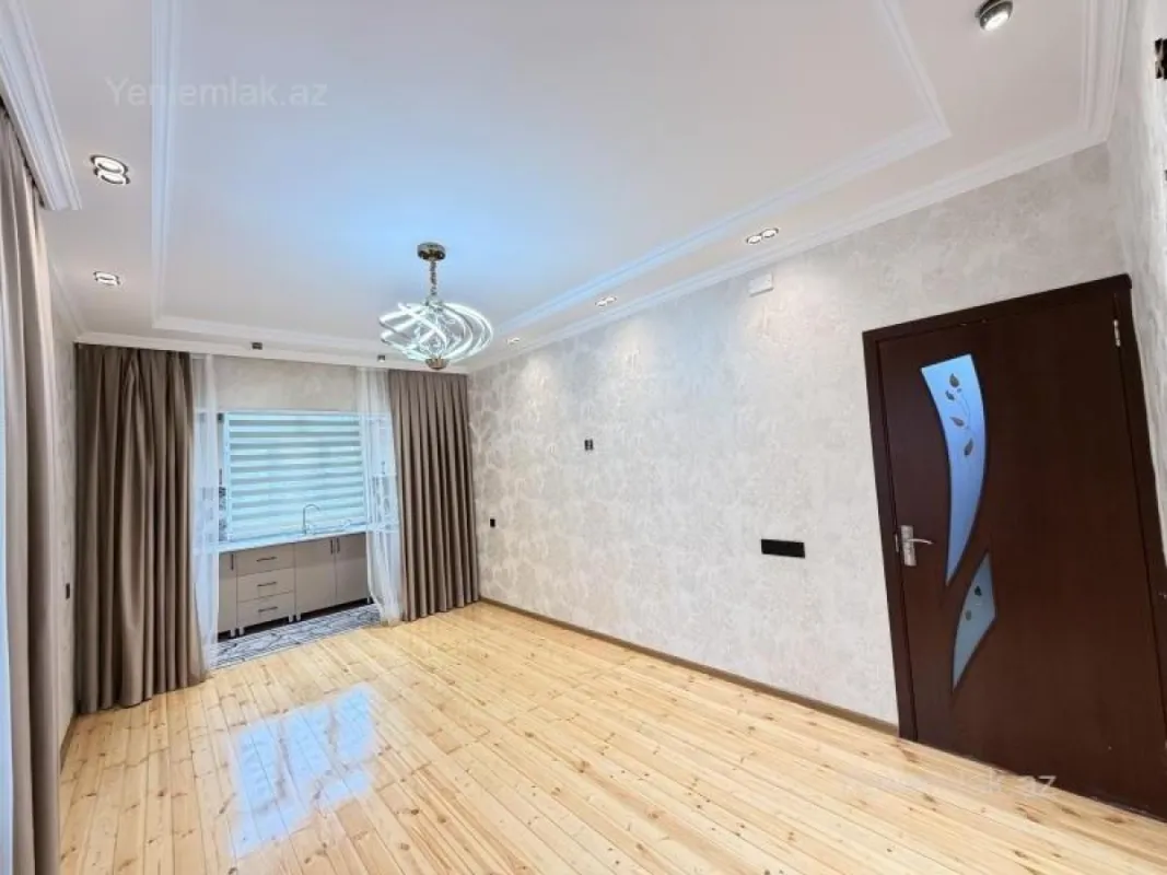Satılır 1 otaqlı köhnə tikili 40 m²