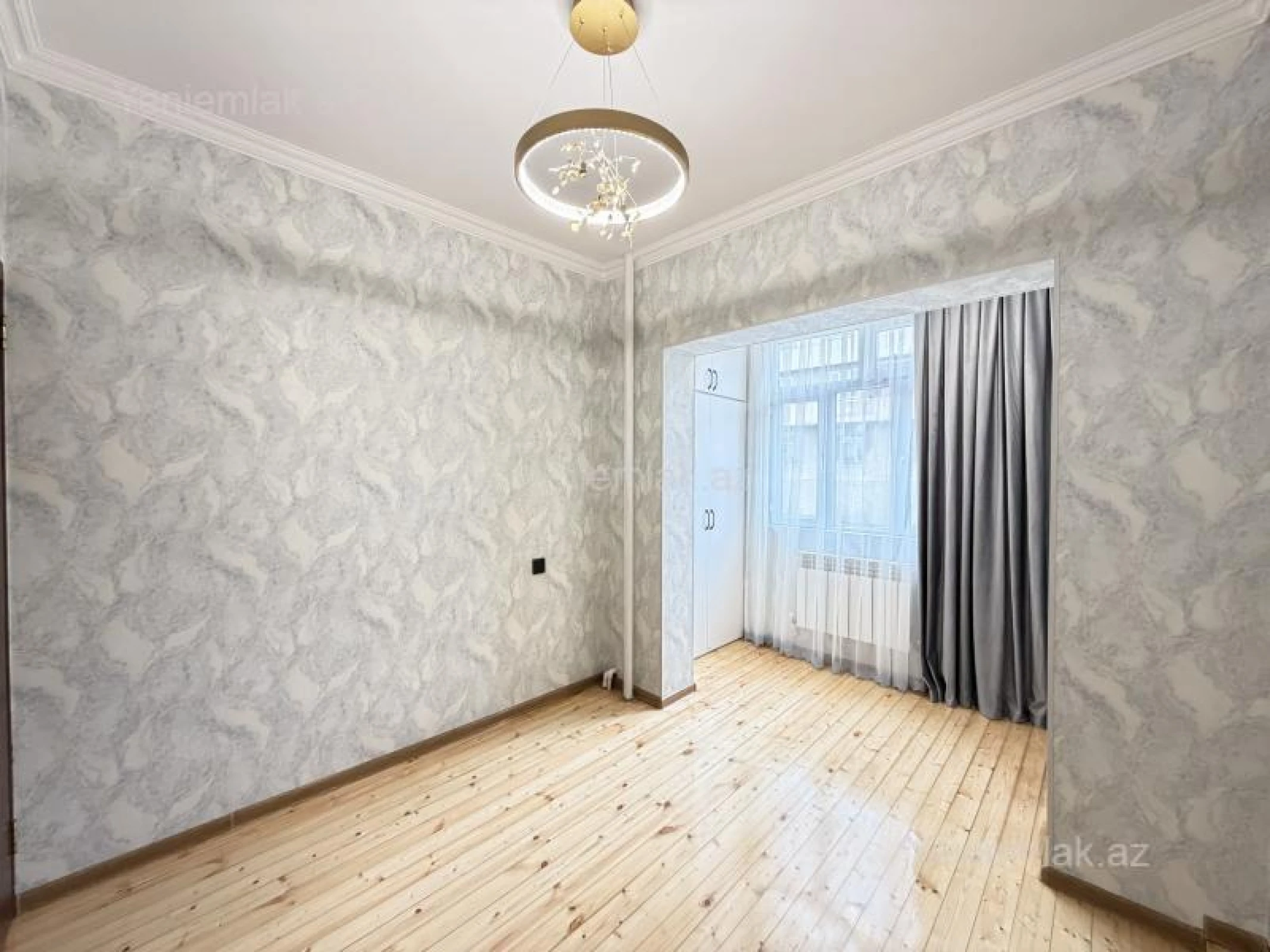 Satılır 1 otaqlı köhnə tikili 40 m²