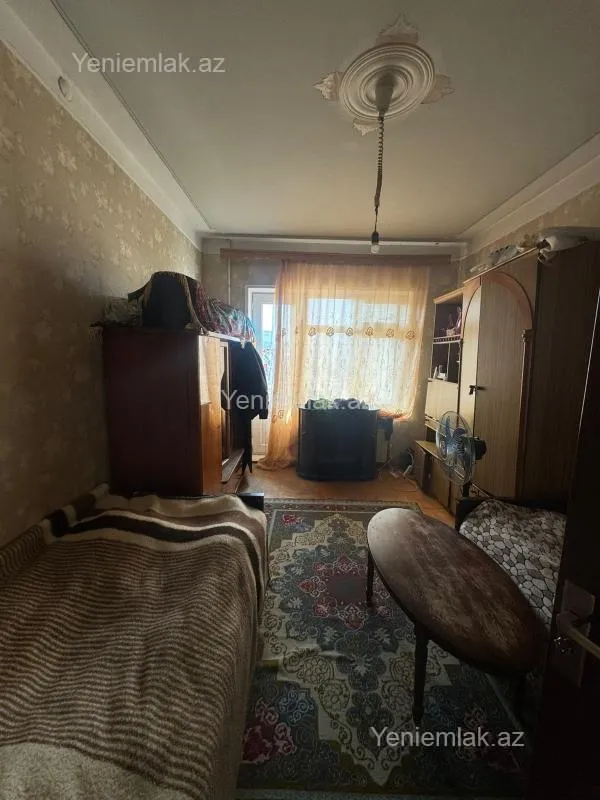 Satılır 3 otaqlı köhnə tikili 85 m²