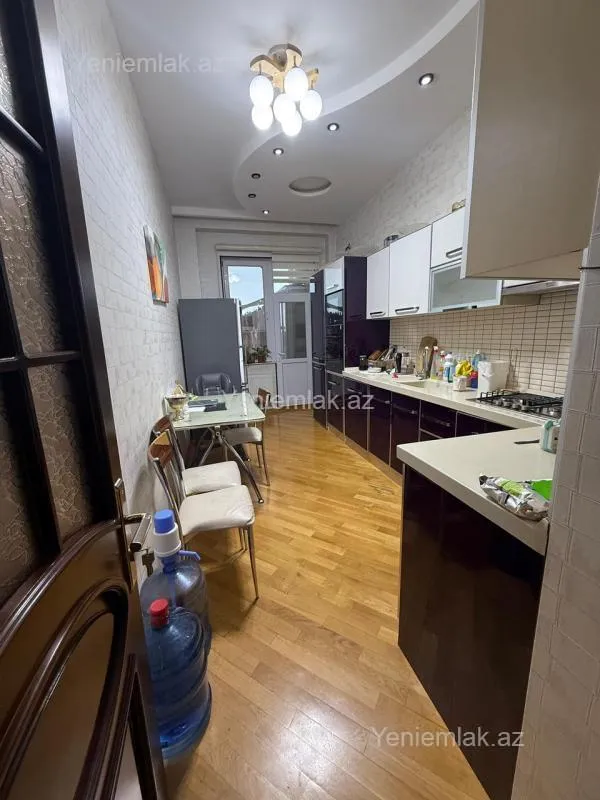 Satılır 2 otaqlı yeni tikili 92 m²