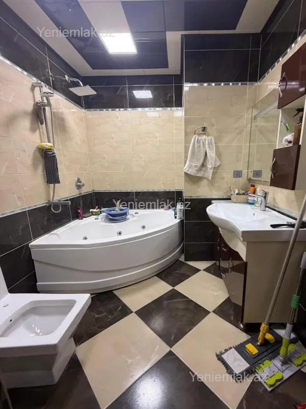 Satılır 2 otaqlı yeni tikili 92 m²