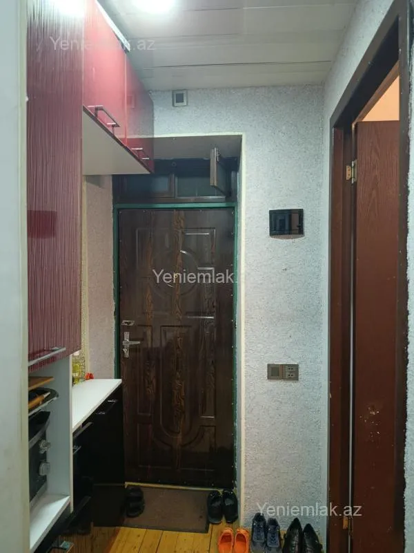 Satılır 2 otaqlı köhnə tikili 42 m²