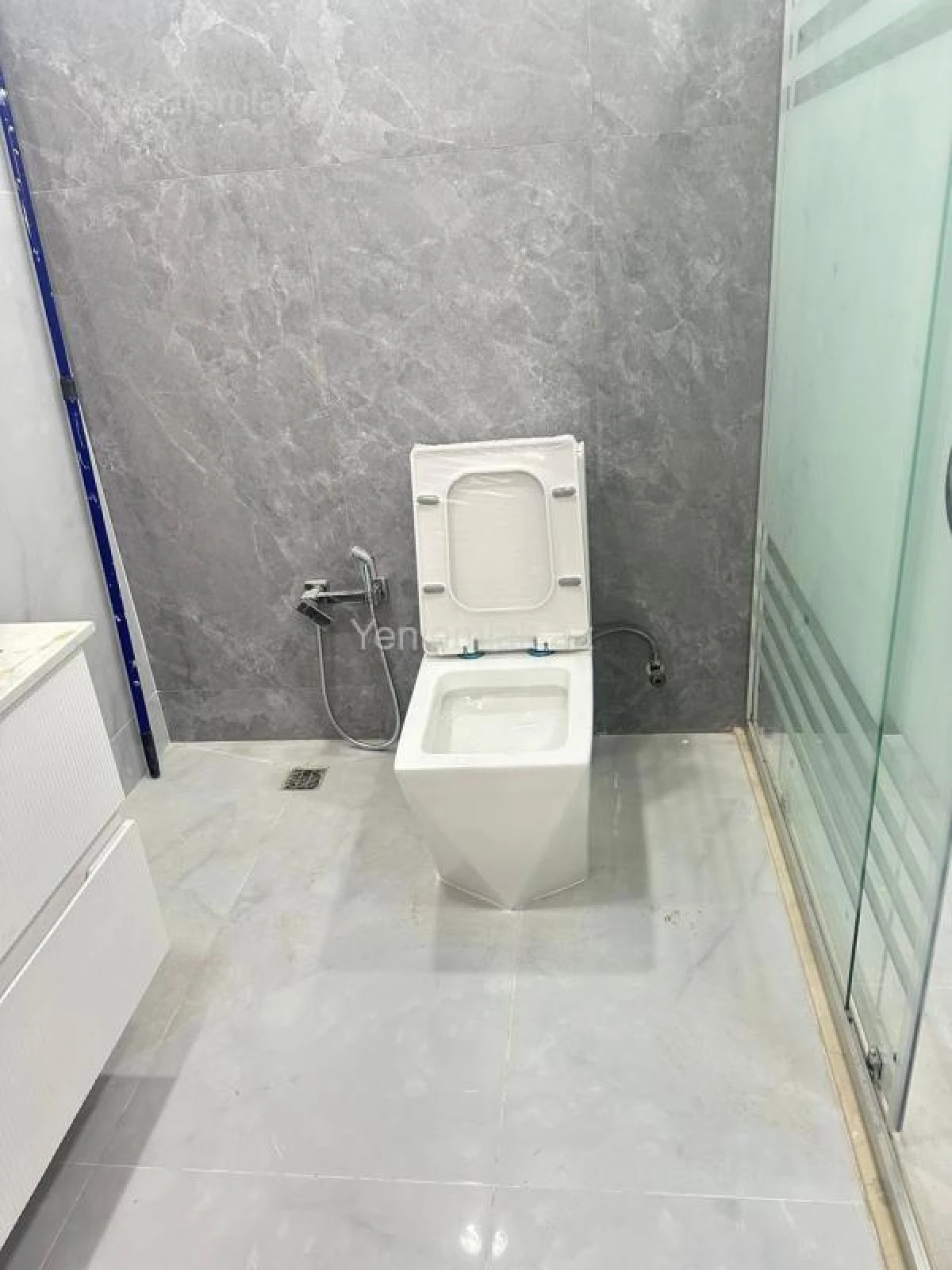 Satılır 2 otaqlı yeni tikili 62 m²