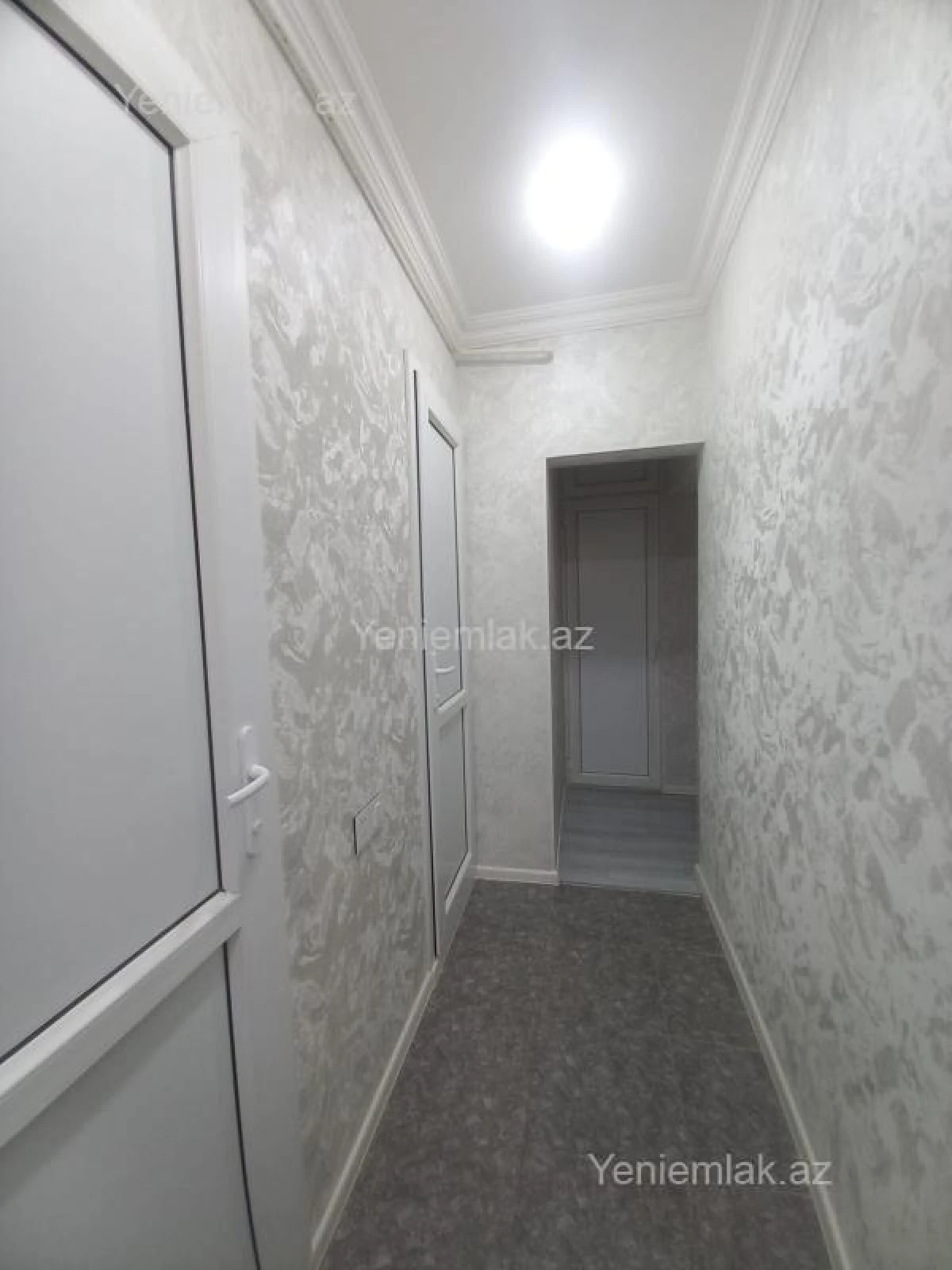 Satılır 3 otaqlı köhnə tikili 68 m²