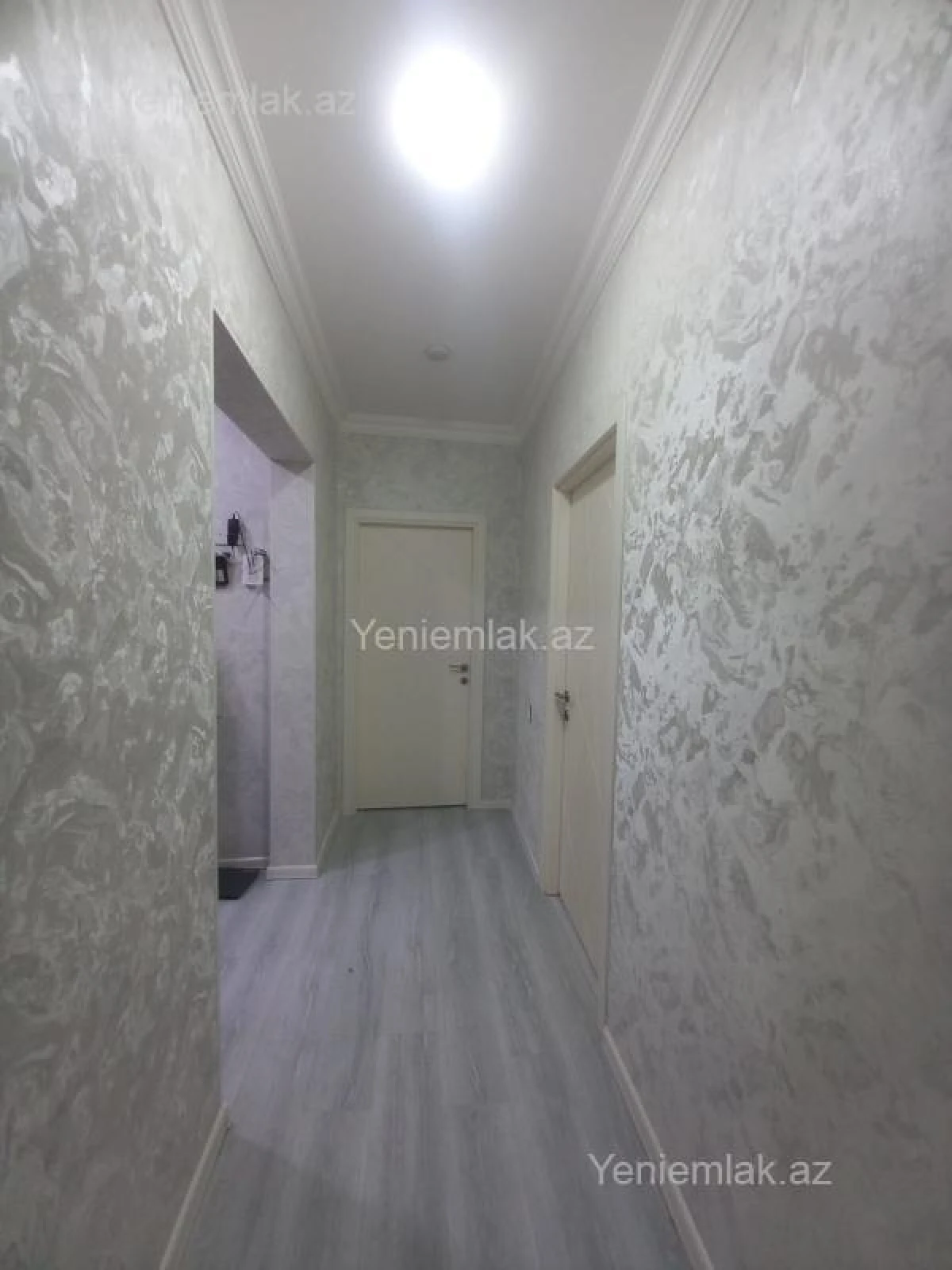 Satılır 3 otaqlı köhnə tikili 68 m²