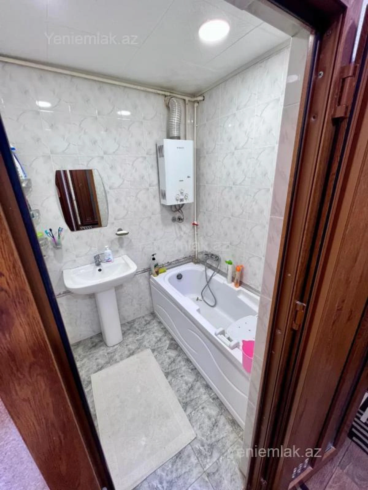 Satılır 3 otaqlı köhnə tikili 60 m²