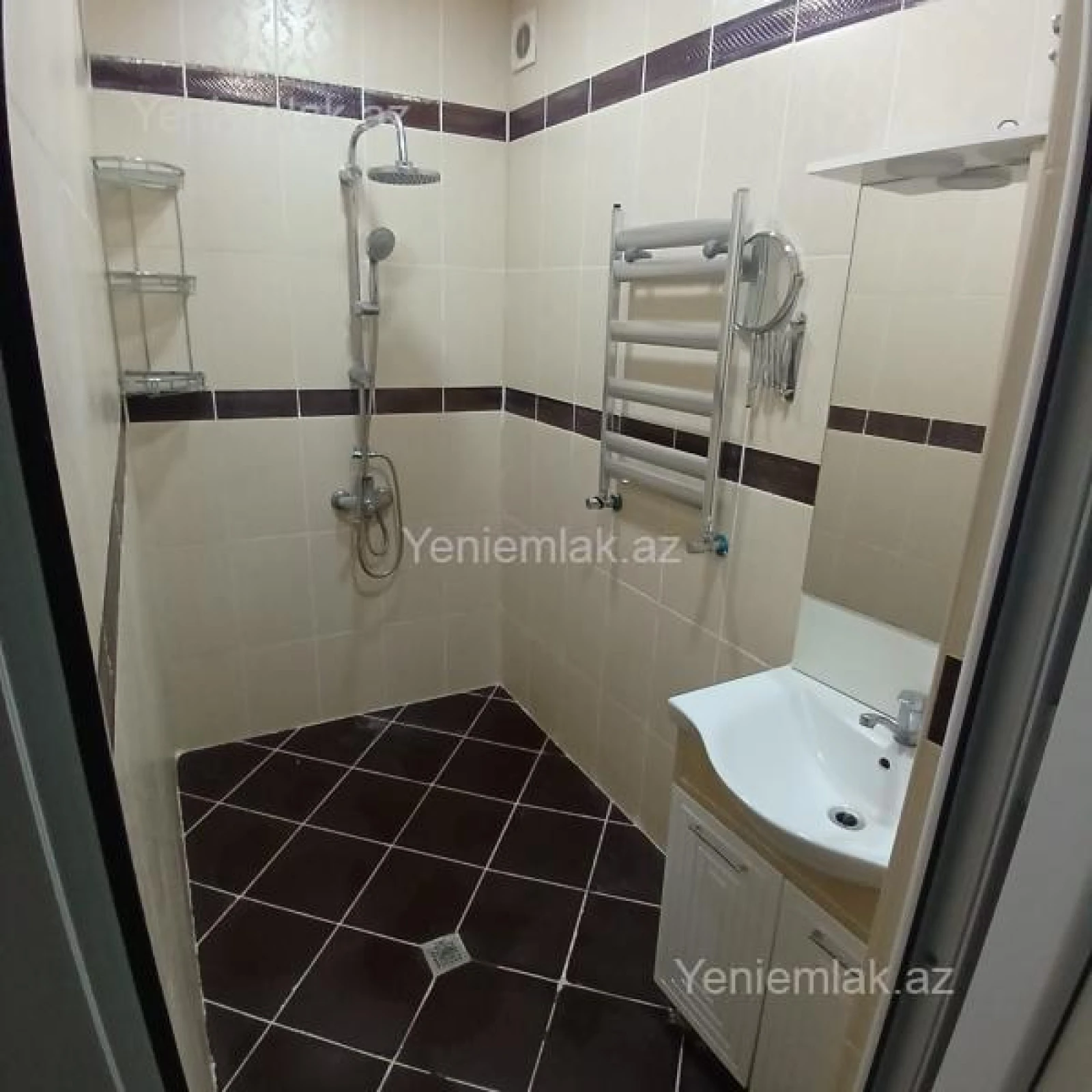 Satılır 2 otaqlı köhnə tikili 52.62 m²