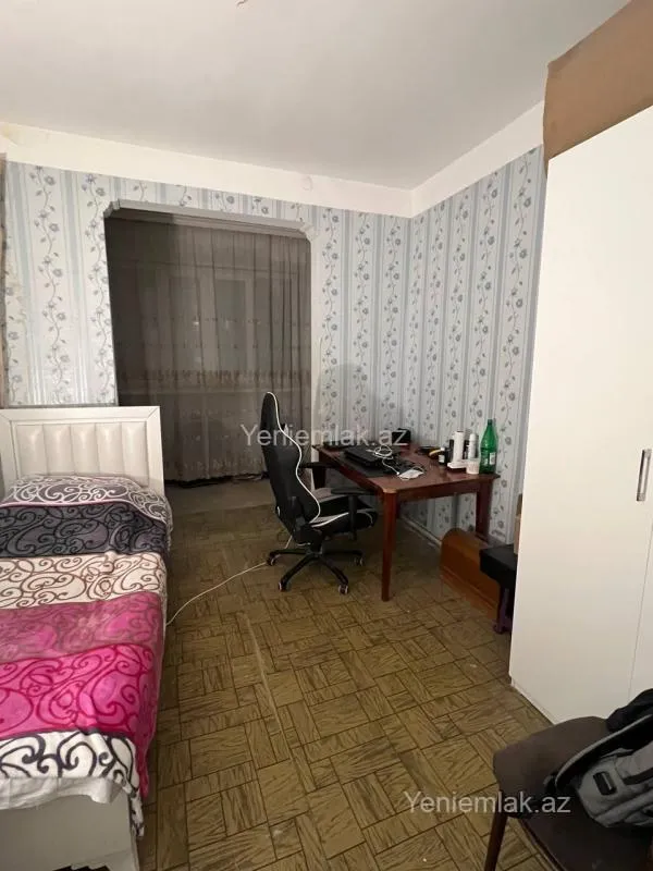 Satılır 3 otaqlı köhnə tikili 75 m²