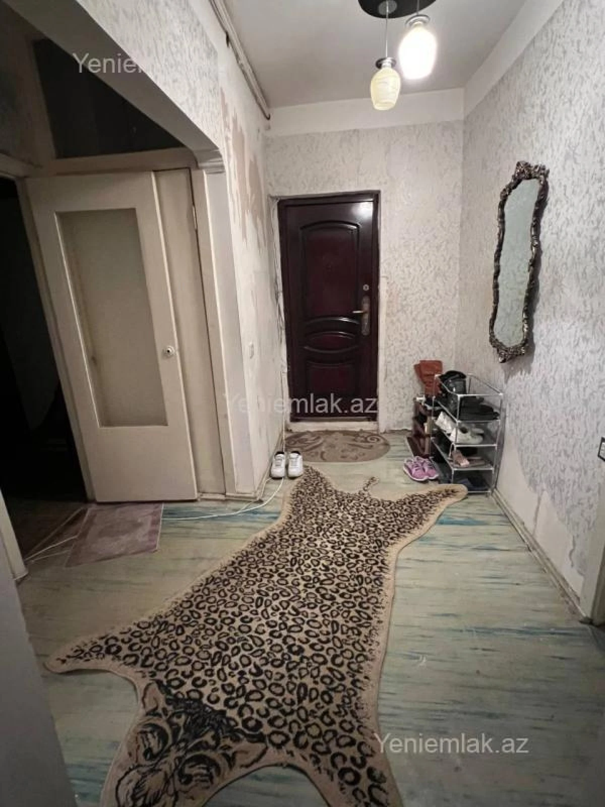Satılır 3 otaqlı köhnə tikili 75 m²