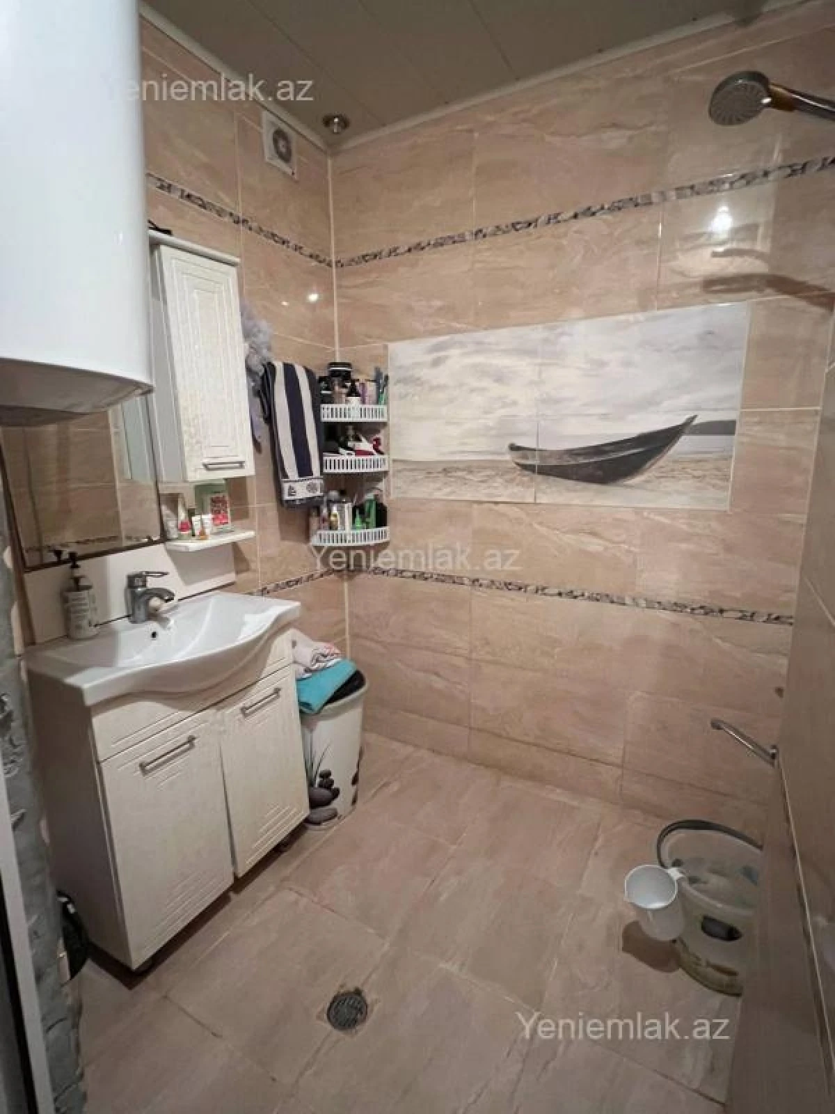 Satılır 3 otaqlı köhnə tikili 75 m²