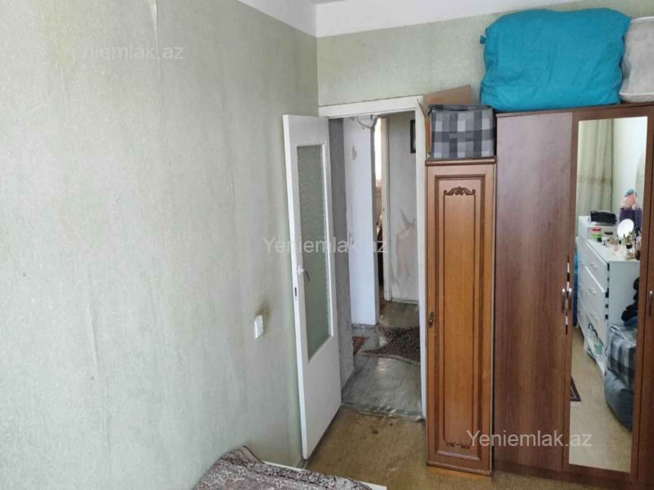Satılır 3 otaqlı köhnə tikili 75 m²