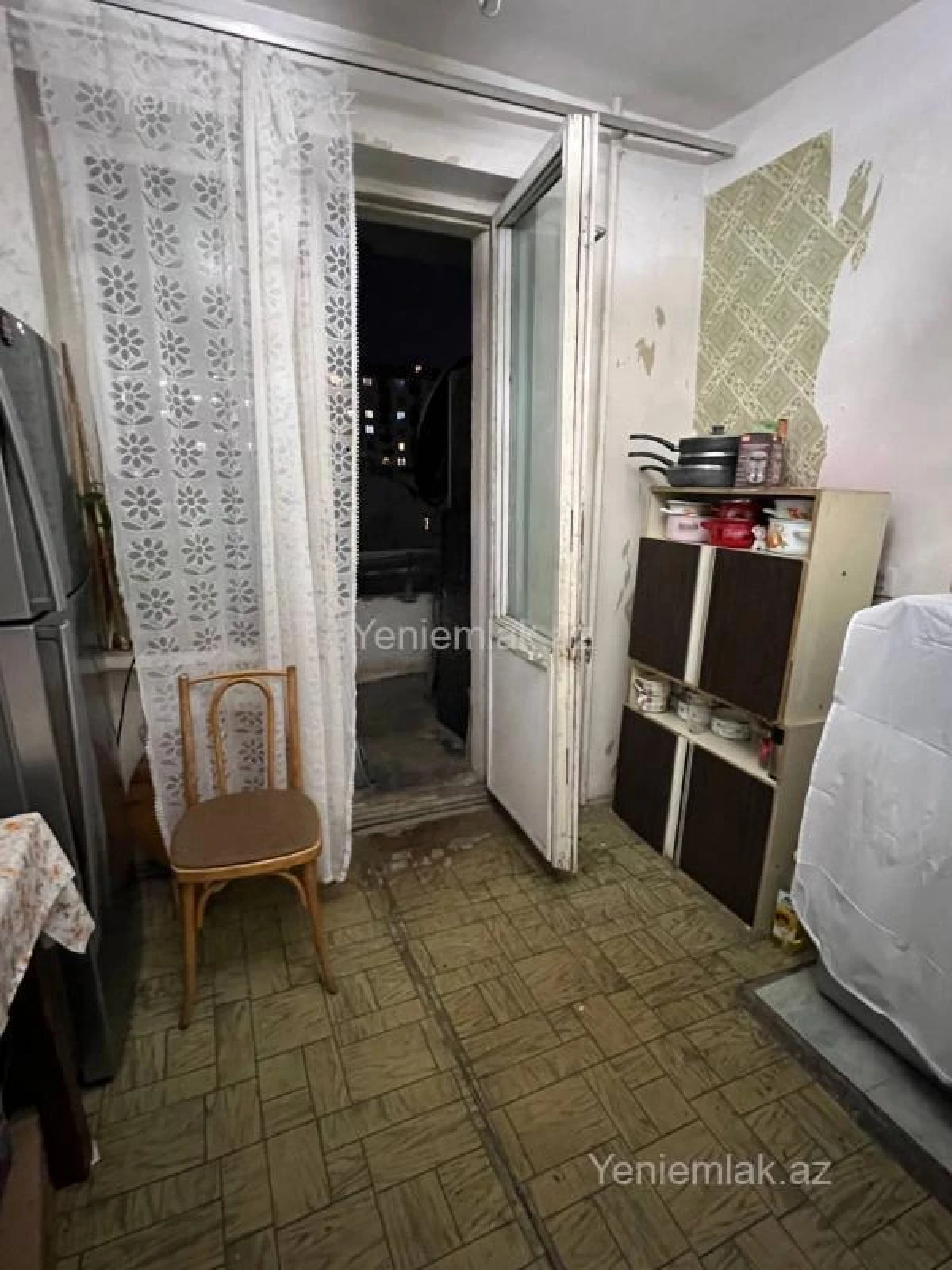 Satılır 3 otaqlı köhnə tikili 75 m²