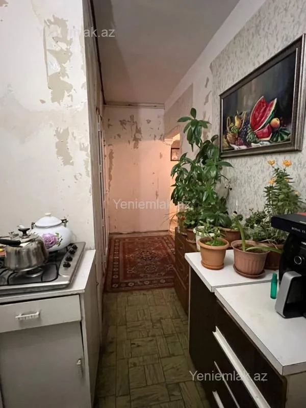 Satılır 3 otaqlı köhnə tikili 75 m²