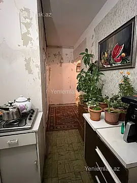 Satılır 3 otaqlı köhnə tikili 75 m²