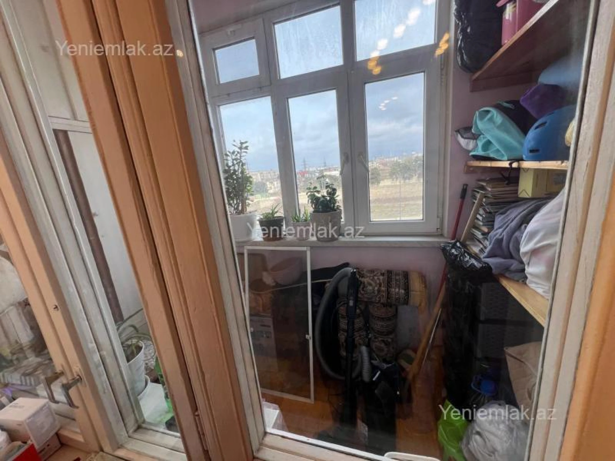 Satılır 3 otaqlı köhnə tikili 75 m²