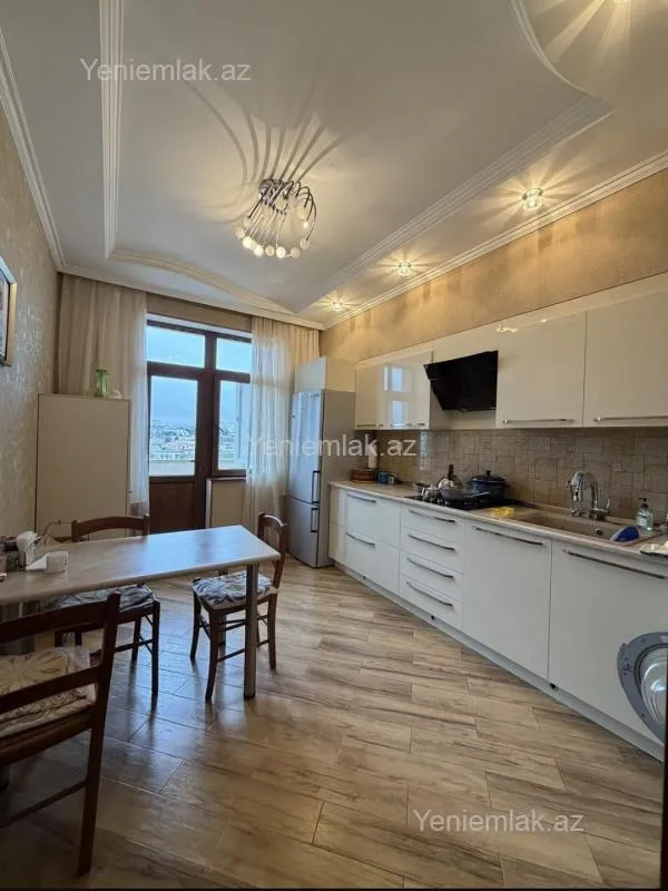 Satılır 2 otaqlı yeni tikili 90 m²