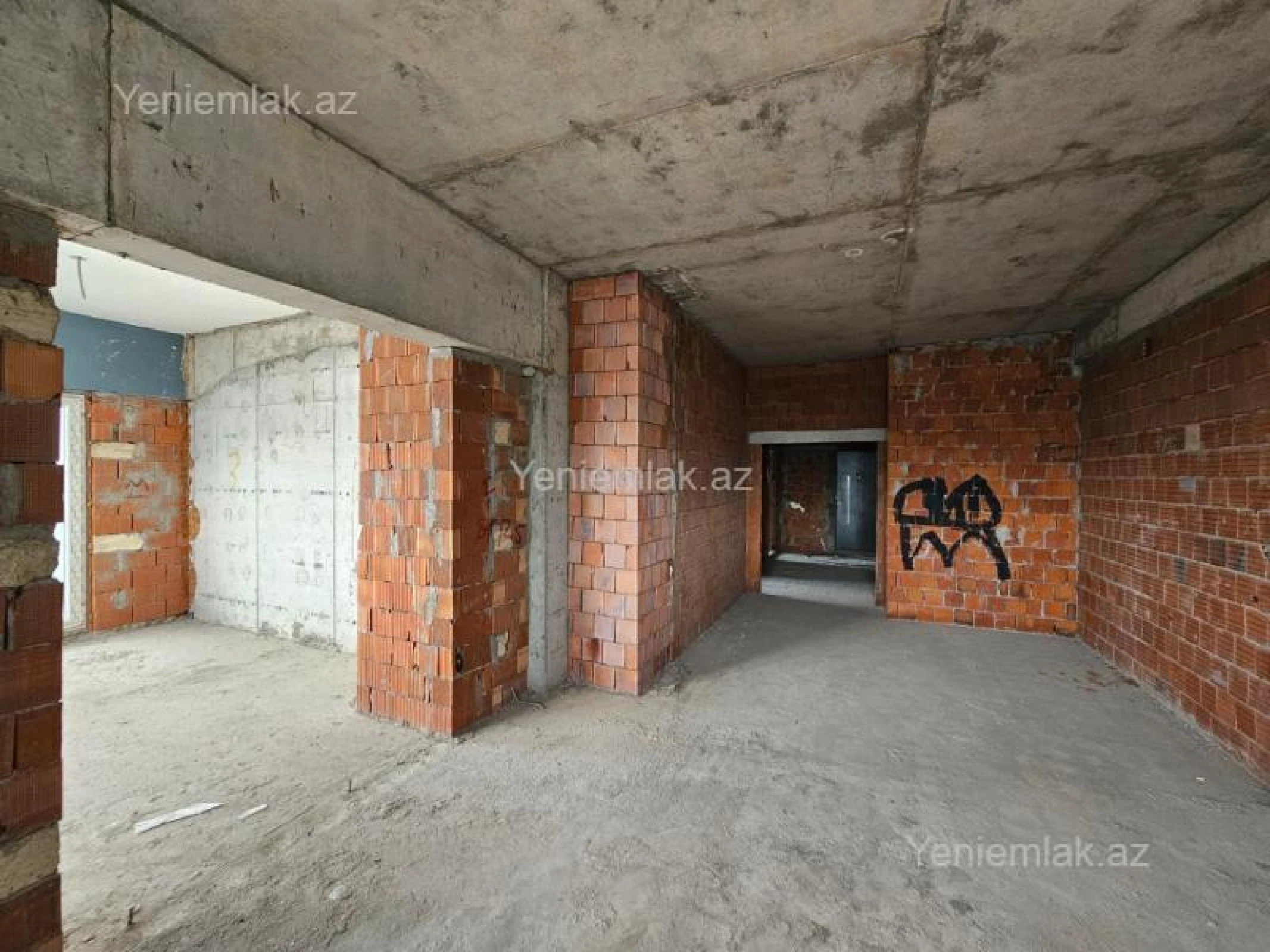 Satılır 2 otaqlı yeni tikili 78 m²