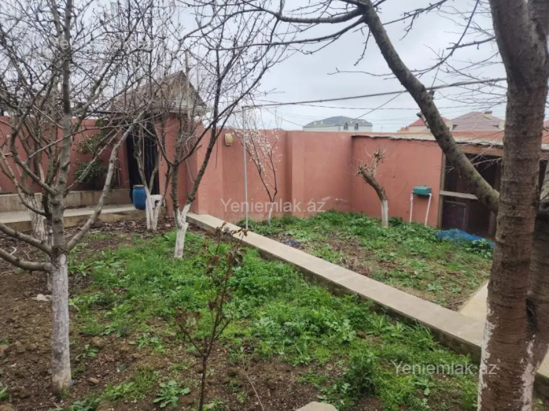 Satılır 5 otaqlı həyət evi 220 m²