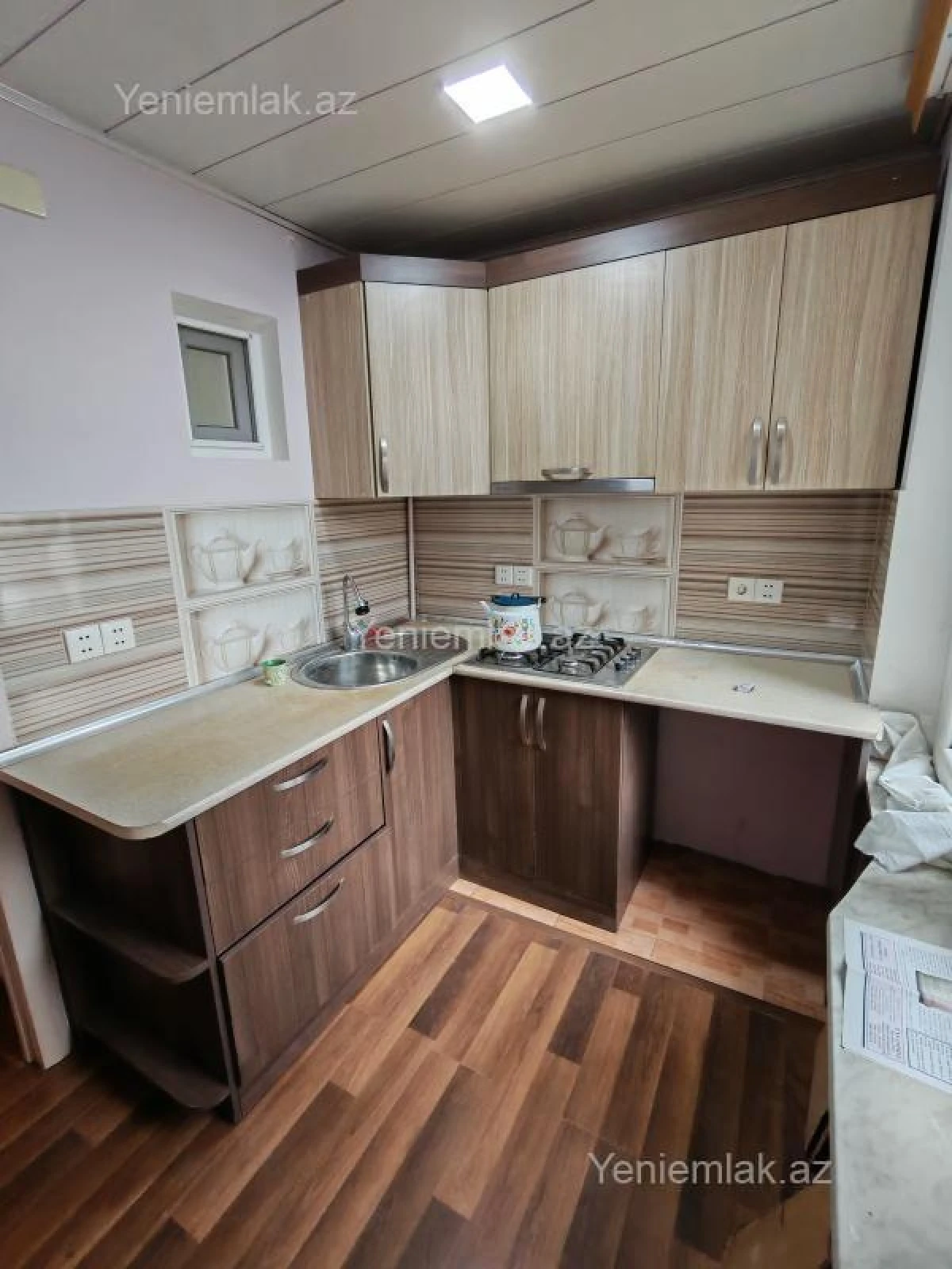 Satılır 2 otaqlı köhnə tikili 45 m²