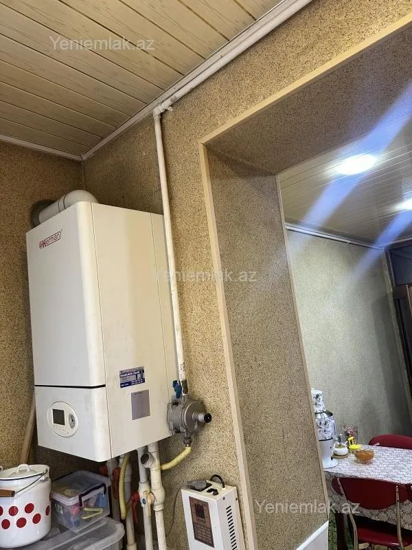 Satılır 3 otaqlı köhnə tikili 70 m²