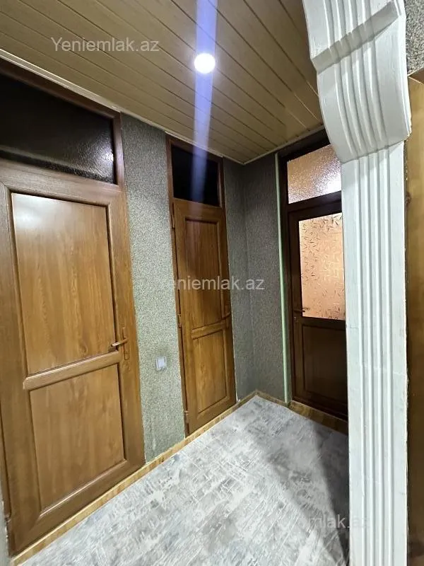 Satılır 3 otaqlı köhnə tikili 70 m²