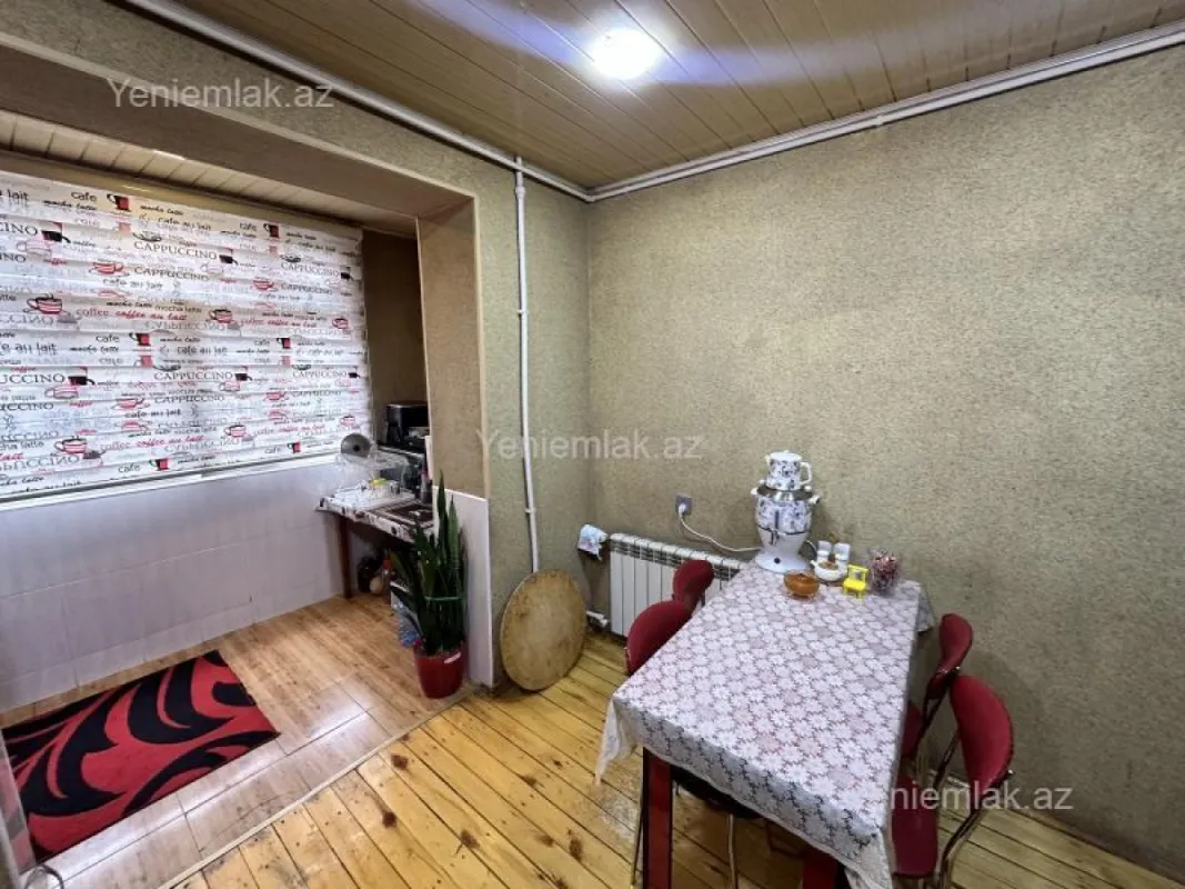 Satılır 3 otaqlı köhnə tikili 70 m²