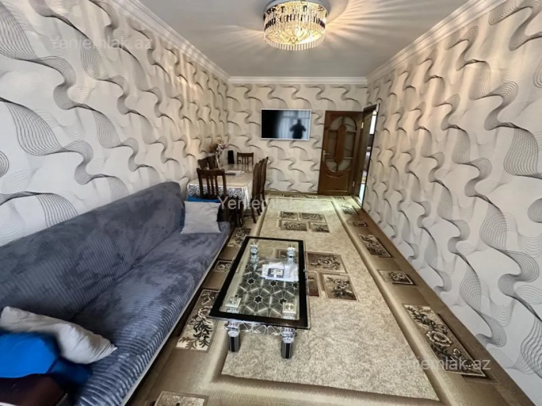 Satılır 3 otaqlı köhnə tikili 70 m²